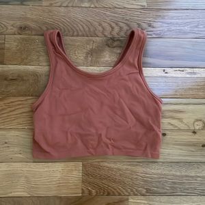 cropped top (built in bra)